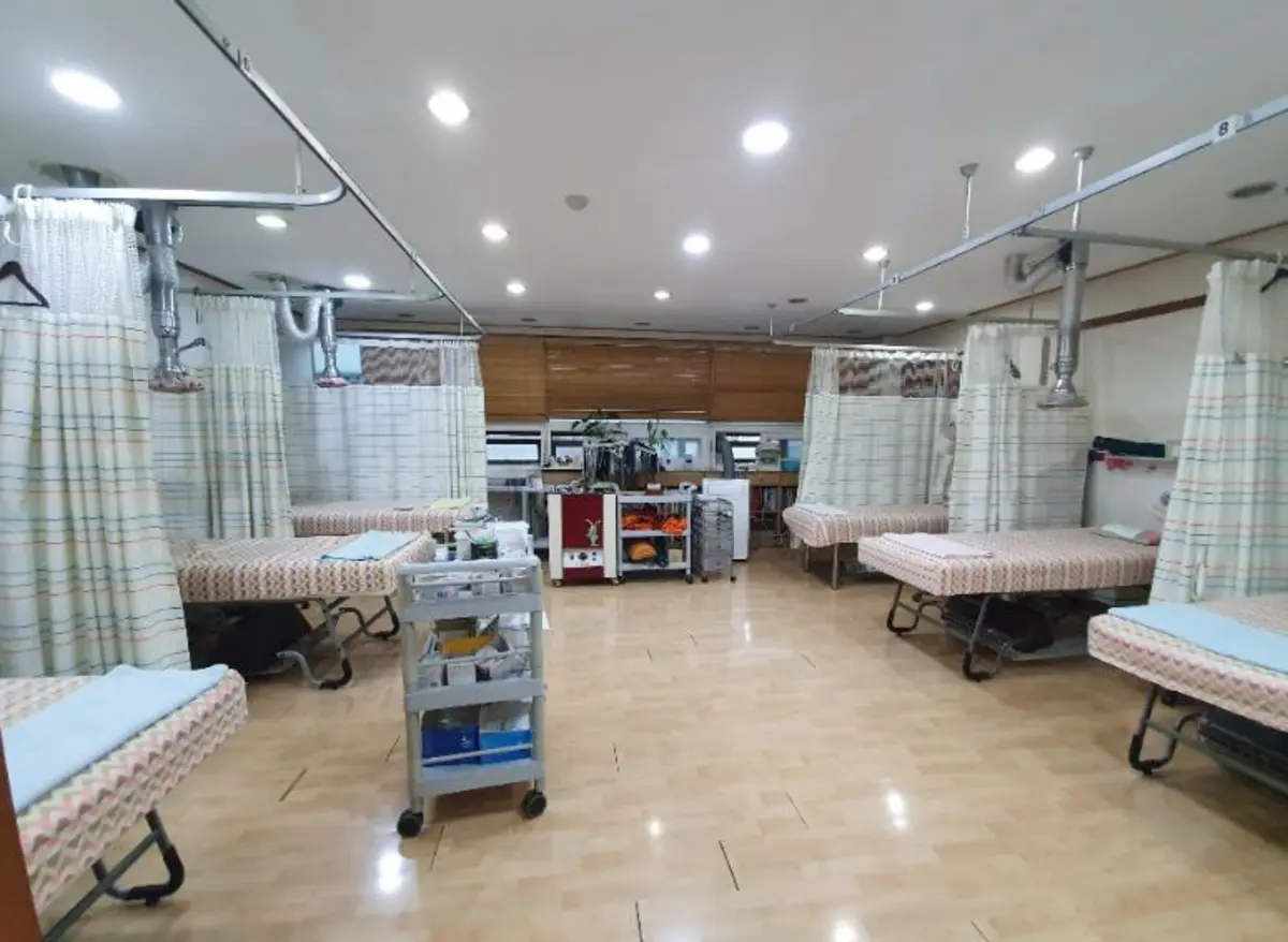 연세튼튼의원·한의원 치료실 전경